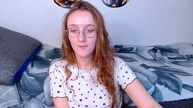Snapshot of miay_here_ chatting on 04/06/26, 05:47 miay here online show from 04/06/26, 05:47