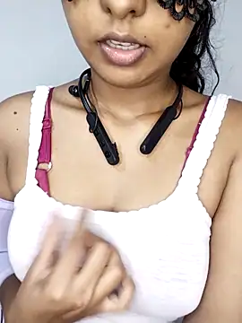 ASHANYA JAYASOORIYA online show from 02/19/26, 05:25