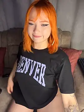 Snapshot of alysson_As chatting on 05/25/26, 12:27 alysson As online show from 05/25/26, 12:27