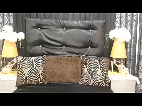 Snapshot of MarinaFoster chatting on 05/17/26, 06:33 MarinaFoster online show from 05/17/26, 06:33