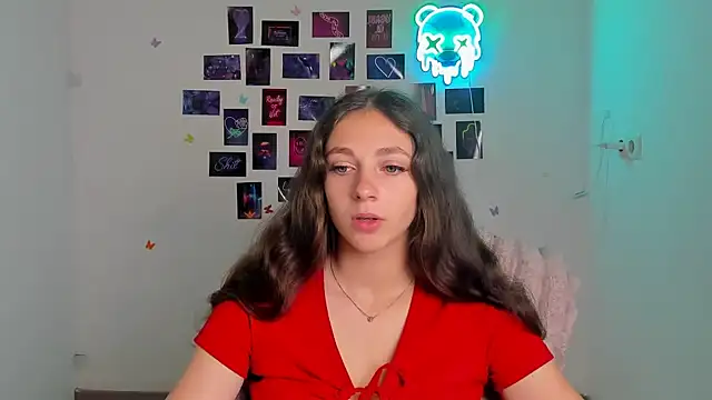 KissMeJulia online show from 07/21/26, 05:43