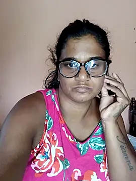 Snapshot of indianstrawberrylips4u chatting on 03/08/26, 06:28 indianstrawberrylips4u online show from 03/08/26, 06:28