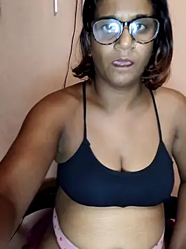 Snapshot of indianstrawberrylips4u chatting on 03/29/26, 08:42 indianstrawberrylips4u online show from 03/29/26, 08:42