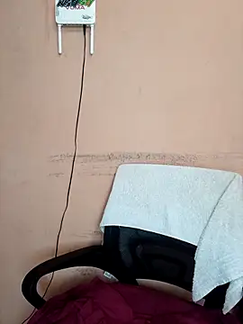 Snapshot of indianstrawberrylips4u chatting on 04/14/26, 05:24 indianstrawberrylips4u online show from 04/14/26, 05:24