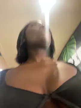 Snapshot of ZarahFerreira chatting on 03/19/26, 11:53 ZarahFerreira online show from 03/19/26, 11:53