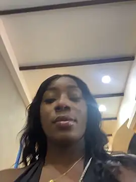 Snapshot of ZarahFerreira chatting on 03/24/26, 12:37 ZarahFerreira online show from 03/24/26, 12:37
