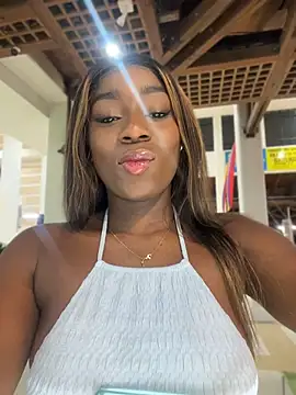 Snapshot of ZarahFerreira chatting on 07/15/26, 12:49 ZarahFerreira online show from 07/15/26, 12:49