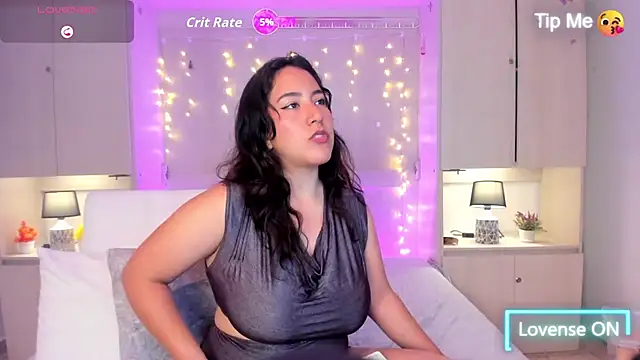 ElaRey  online show from 07/28/26, 12:48