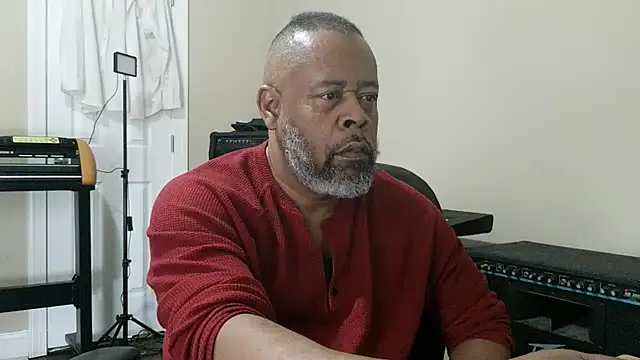 Snapshot of Cleozevo1961 chatting on 03/09/26, 07:40 Cleozevo1961 online show from 03/09/26, 07:40