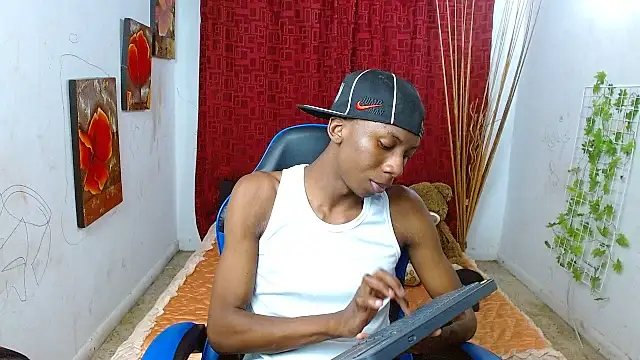 milo018 online show from 07/01/26, 07:54