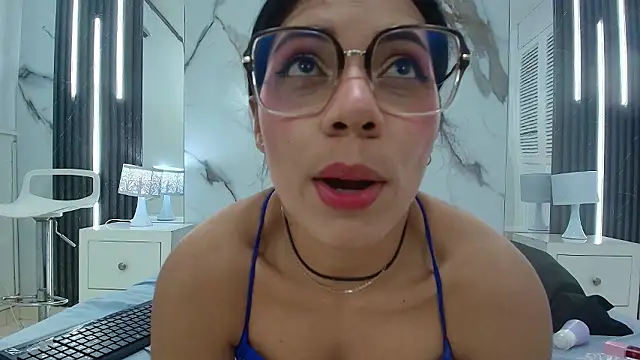 Snapshot of AzulMaveric chatting on 03/10/26, 08:36 AzulMaveric online show from 03/10/26, 08:36