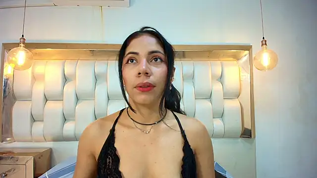 Snapshot of AzulMaveric chatting on 06/02/26, 08:33 AzulMaveric online show from 06/02/26, 08:33