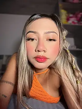 Snapshot of Dulce_Sofi_ chatting on 04/09/26, 11:32 Dulce Sofi online show from 04/09/26, 11:32