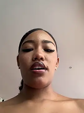 Snapshot of kali_rousse chatting on 04/14/26, 12:22 kali rousse online show from 04/14/26, 12:22