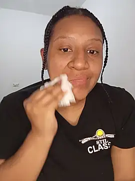 gigiblue89 online show from 07/27/26, 07:37