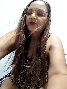 Snapshot of Noemipopi chatting on 03/31/26, 10:21 Noemipopi online show from 03/31/26, 10:21
