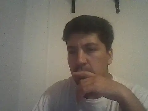 Snapshot of LeCorbu10 chatting on 02/24/26, 03:37 LeCorbu10 online show from 02/24/26, 03:37