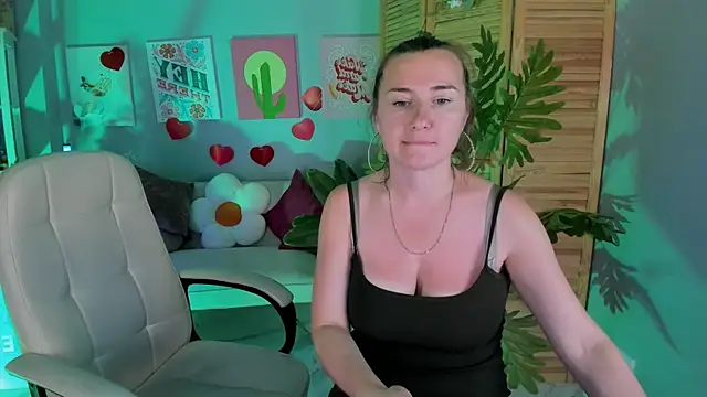 Golden Dragon online show from 07/28/26, 04:39