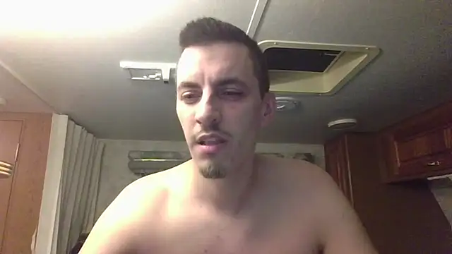 luverrboyy online show from 06/18/26, 02:34