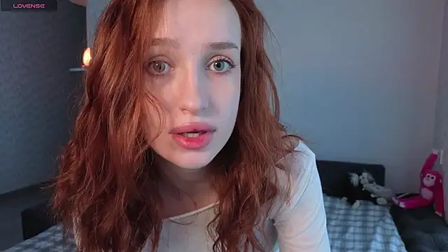 Snapshot of callme_alexa chatting on 04/21/26, 10:32 callme alexa online show from 04/21/26, 10:32
