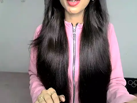 SIKSHA SINGH online show from 07/10/26, 08:22