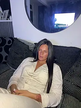 Snapshot of Destinylovex chatting on 03/24/26, 08:47 Destinylovex online show from 03/24/26, 08:47