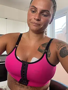 Destinylovex online show from 06/18/26, 05:06