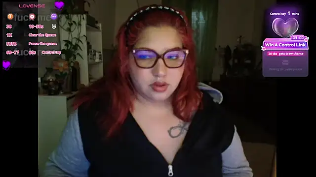 Snapshot of MagicCurves chatting on 05/22/26, 06:53 MagicCurves online show from 05/22/26, 06:53