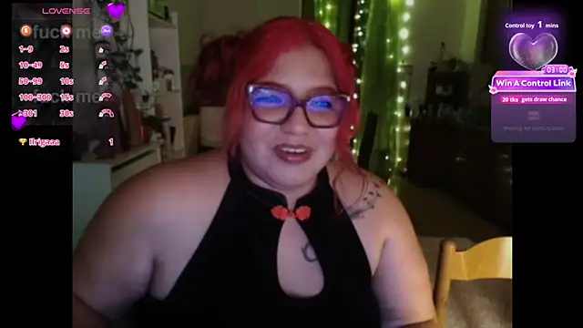 Snapshot of MagicCurves chatting on 06/09/26, 10:21 MagicCurves online show from 06/09/26, 10:21