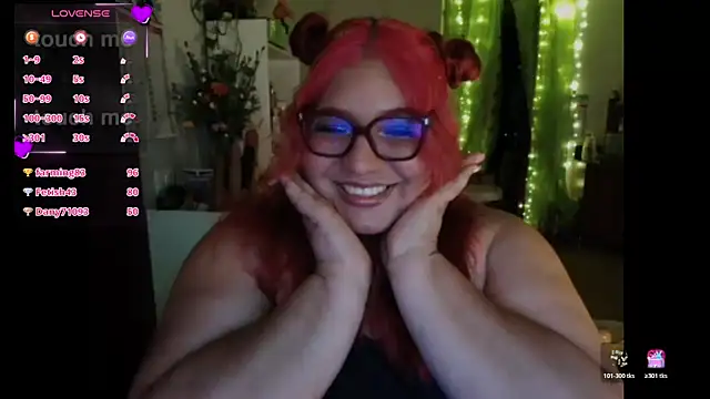 Snapshot of MagicCurves chatting on 06/13/26, 11:13 MagicCurves online show from 06/13/26, 11:13