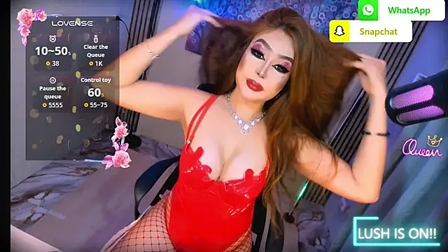 Snapshot of MistressHayfa2Explode chatting on 05/13/26, 09:39 MistressHayfa2Explode online show from 05/13/26, 09:39