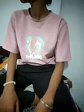 Snapshot of Ms-Pookie chatting on 06/12/26, 05:28 Ms-Pookie online show from 06/12/26, 05:28