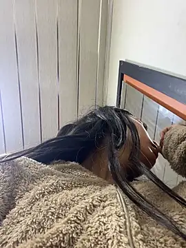 Snapshot of angell_cooper8 chatting on 05/07/26, 12:10 angell cooper8 online show from 05/07/26, 12:10