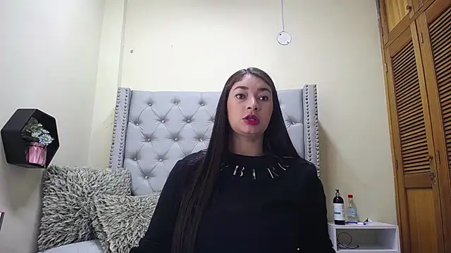 Snapshot of skarlett__36 chatting on 03/16/26, 01:59 skarlett 36 online show from 03/16/26, 01:59
