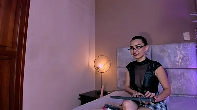 Snapshot of KatrionaNyx chatting on 04/29/26, 09:10 KatrionaNyx online show from 04/29/26, 09:10