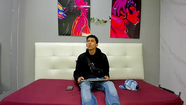 ahsly78Bryan online show from 07/27/26, 09:44