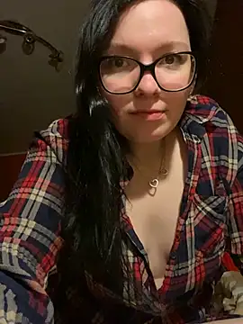 Snapshot of sonule99 chatting on 04/18/26, 06:23 sonule99 online show from 04/18/26, 06:23