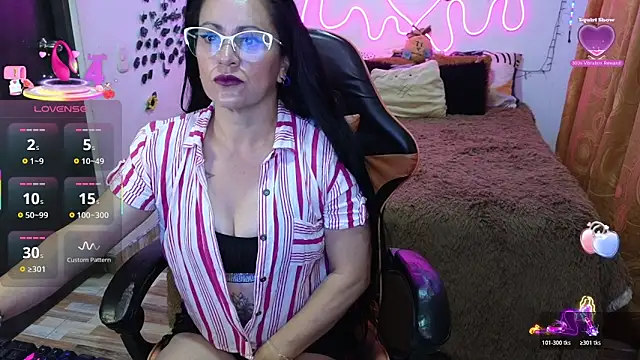 Snapshot of Kekacam chatting on 06/14/26, 02:35 Kekacam online show from 06/14/26, 02:35