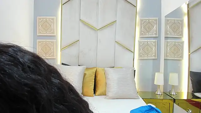 Snapshot of KarinaaCoxx chatting on 04/11/26, 12:53 KarinaaCoxx online show from 04/11/26, 12:53