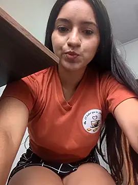 Snapshot of DulceCaroX chatting on 06/12/26, 01:21 DulceCaroX online show from 06/12/26, 01:21