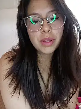 Snapshot of Rosyshadow chatting on 05/15/26, 07:10 Rosyshadow online show from 05/15/26, 07:10