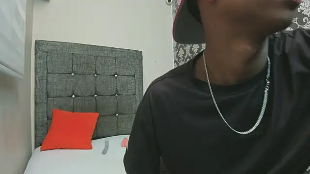 Snapshot of Little_Twink19x chatting on 03/09/26, 07:07 Little Twink19x online show from 03/09/26, 07:07