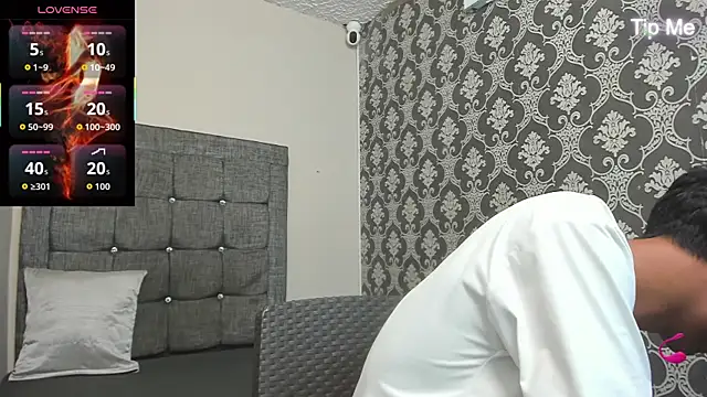 Snapshot of Little_Twink19x chatting on 04/05/26, 07:22 Little Twink19x online show from 04/05/26, 07:22