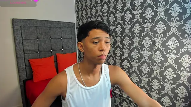 Little Twink19x online show from 07/05/26, 07:43
