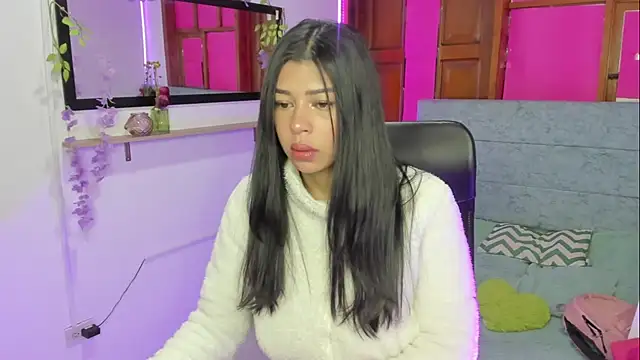 Snapshot of Aysha_winxs chatting on 03/22/26, 03:32 Aysha winxs online show from 03/22/26, 03:32