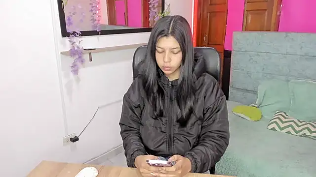 Snapshot of Aysha_winxs chatting on 05/06/26, 03:35 Aysha winxs online show from 05/06/26, 03:35