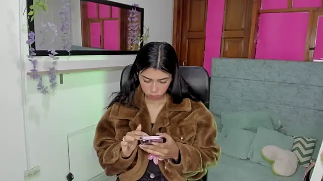 Snapshot of Aysha_winxs chatting on 05/22/26, 03:02 Aysha winxs online show from 05/22/26, 03:02