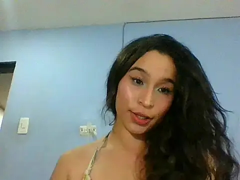 Snapshot of scarlettscottx_ chatting on 04/07/26, 01:17 scarlettscottx online show from 04/07/26, 01:17