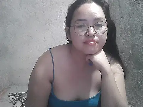 Snapshot of wildchinita00 chatting on 04/09/26, 08:03 wildchinita00 online show from 04/09/26, 08:03