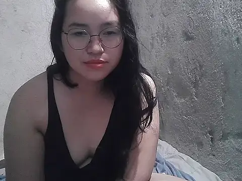 Snapshot of wildchinita00 chatting on 04/19/26, 08:44 wildchinita00 online show from 04/19/26, 08:44